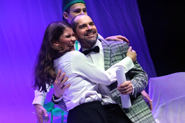 Rosana Cleve, Florian Bender und Niclas Kunder in HERZFADEN. © Laura Ritter