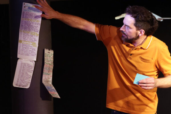 Florian Bender in ALL DAS SCHÖNE. © Laura Ritter