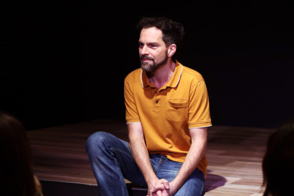 Florian Bender in ALL DAS SCHÖNE. © Laura Ritter