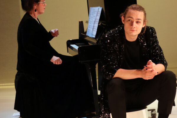Stephanie Rave und Niclas Kunder in DER TEUFEL UND DIE DIVA. © Laura Ritter