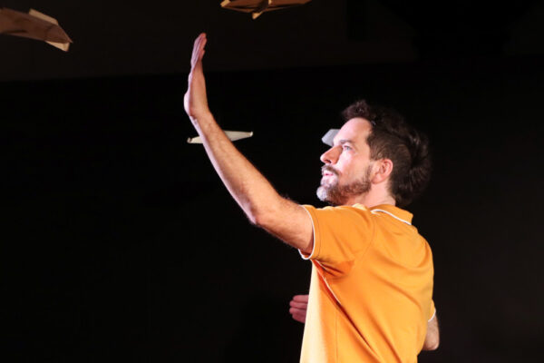 Florian Bender in ALL DAS SCHÖNE. © Laura Ritter