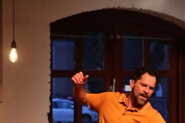 Florian Bender in ALL DAS SCHÖNE. © Laura Ritter