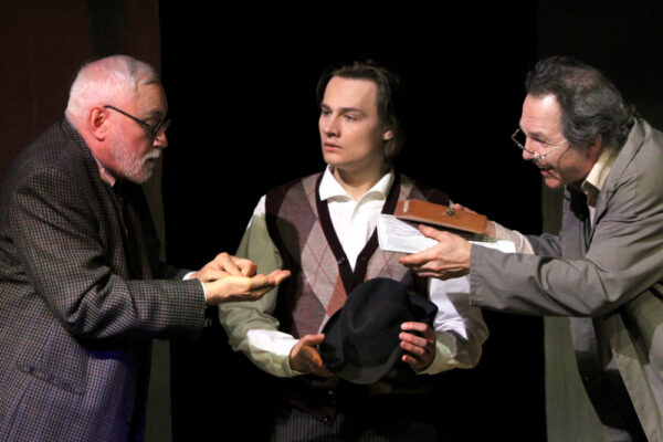 Jürgen Lorenzen, Niclas Kunder und Gregor Eckert in DER TRAFIKANT. © Laura Ritter