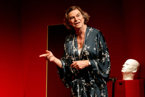 In ANNE-MARIE DIE SCHÖNHEIT. © Klaus Lefebvre