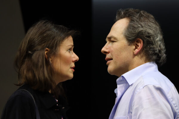 Edina Hojas und Gregor Eckert in ACHTERBAHN © Tanja Weidner