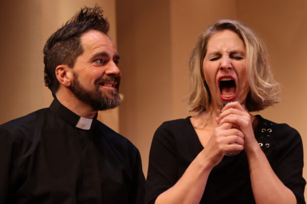 Florian Bender und Ivana Langmajer in KALTER WEISSER MANN. © Laura Ritter