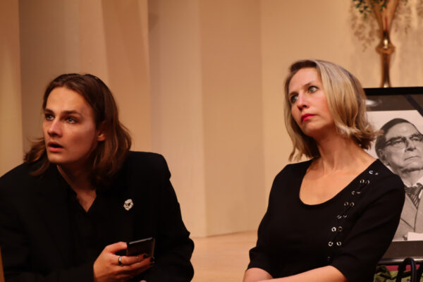 Niclas Kunder und Ivana Langmajer in KALTER WEISSER MANN. © Laura Ritter
