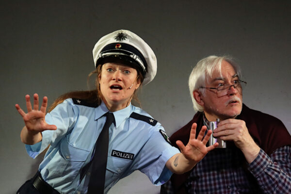 Katharina Hannappel und Jürgen Lorenzen in LEG EINFACH AUF!. © Laura Ritter