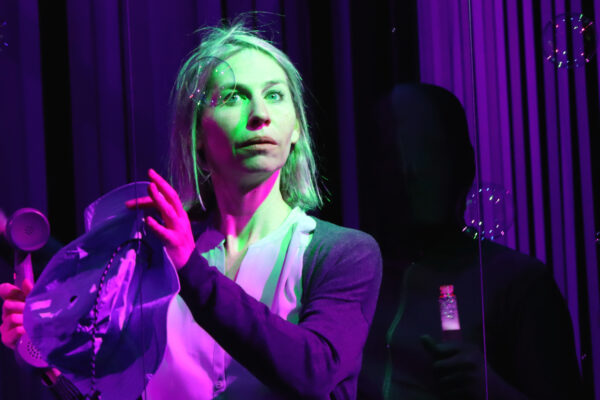 Ivana Langmajer und Florian Bender in NUR NACHTS. © Laura Ritter
