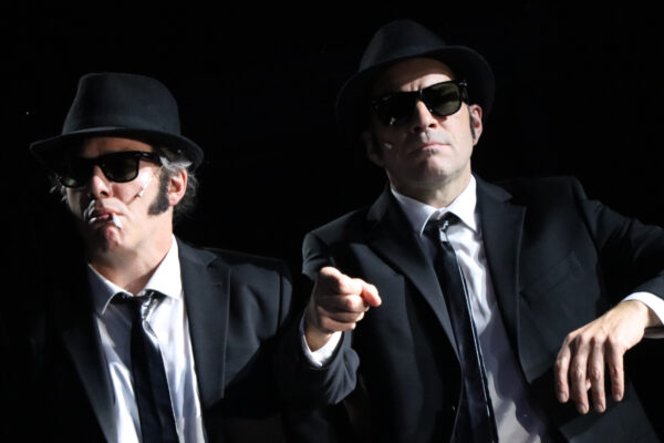 Gregor Eckert und Florian Bender in BLUES BROTHERS. © Laura Ritter